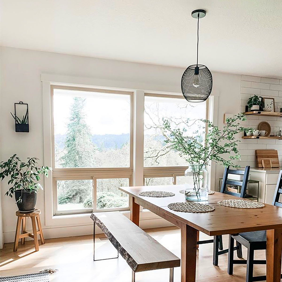 Bergen Oval Pendant 11.5", Matte Black