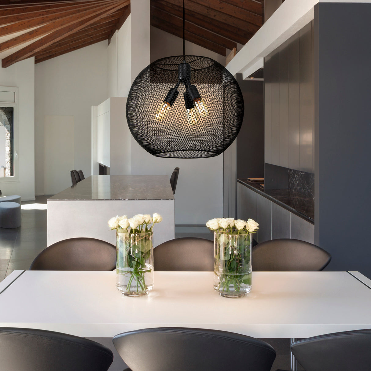 Bergen Globe Pendant 20", Matte Black