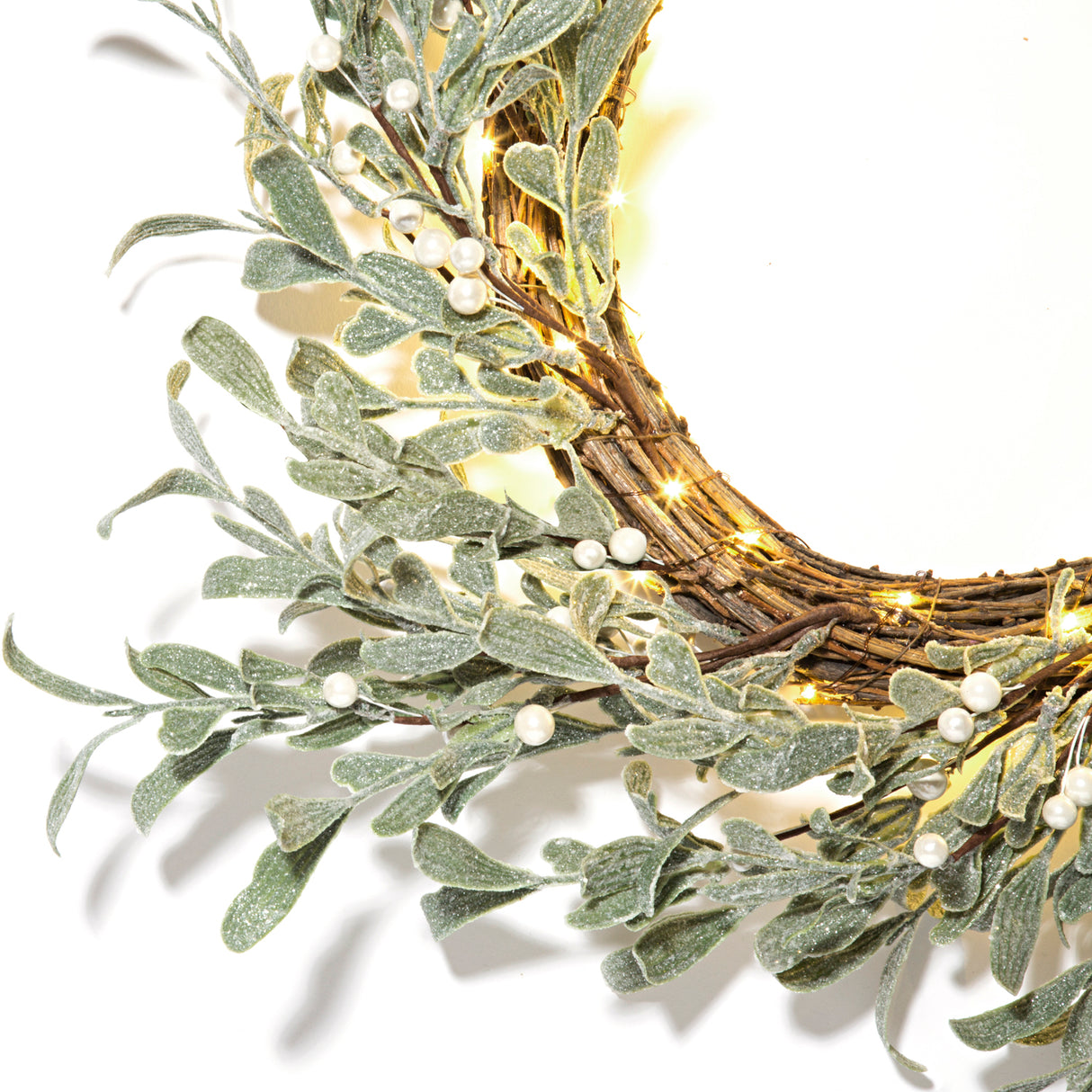 Frosted Mistletoe Wreath with 75 LEDs