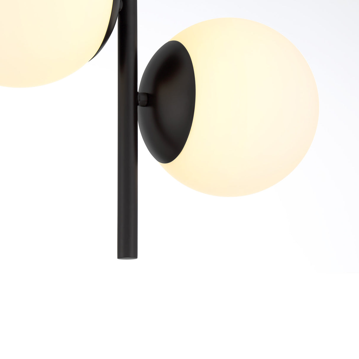 Castell 2 Globe Pendant 15.5", Matte Black
