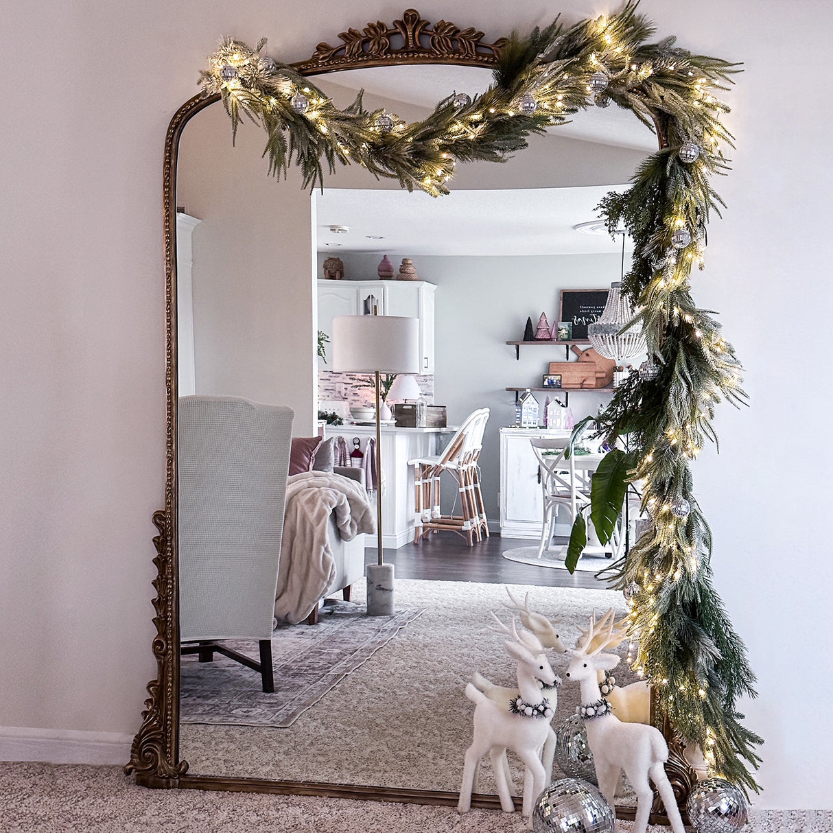 Cypress Winter Garland with 100 LEDs