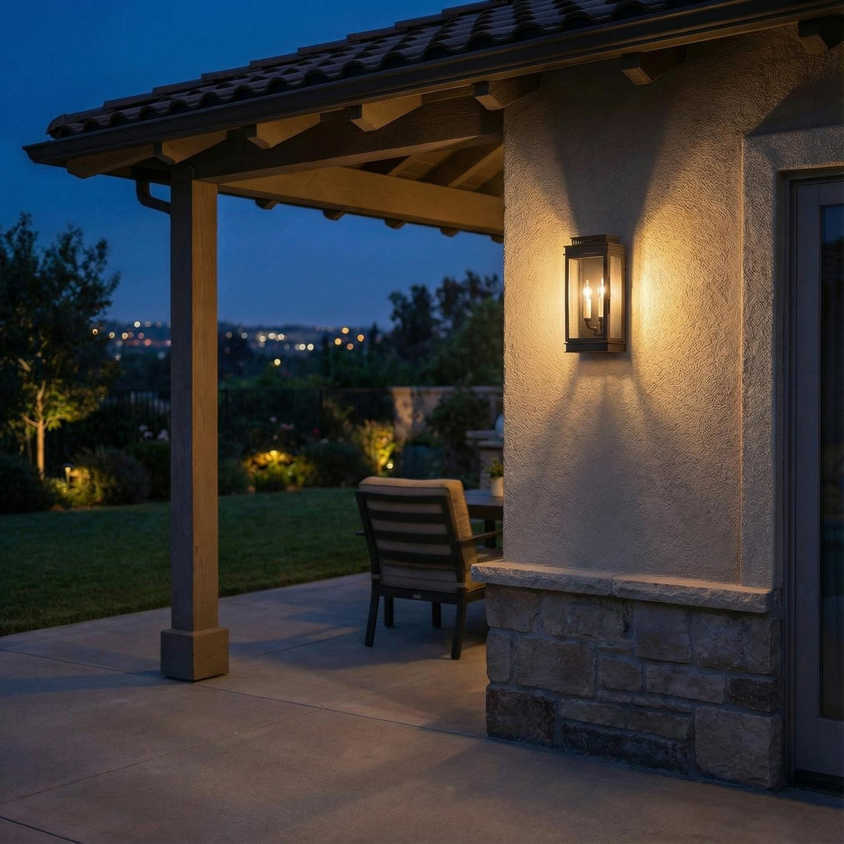 Brighton Outdoor Wall Light, Black