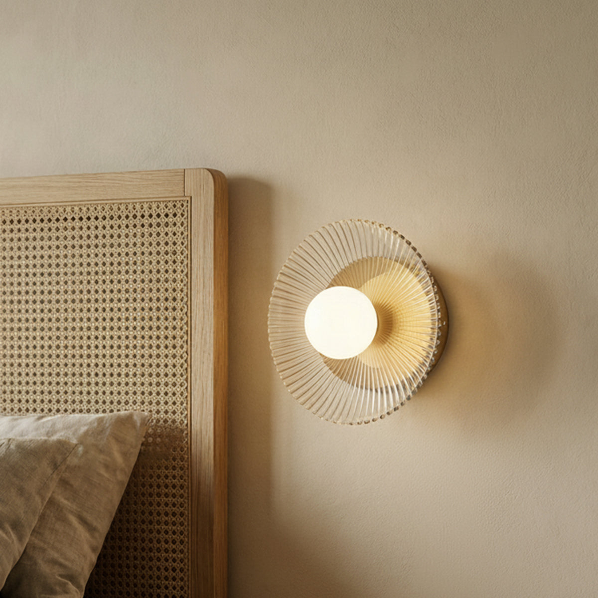 Ivan LED Wall Sconce, Brusehd Brass