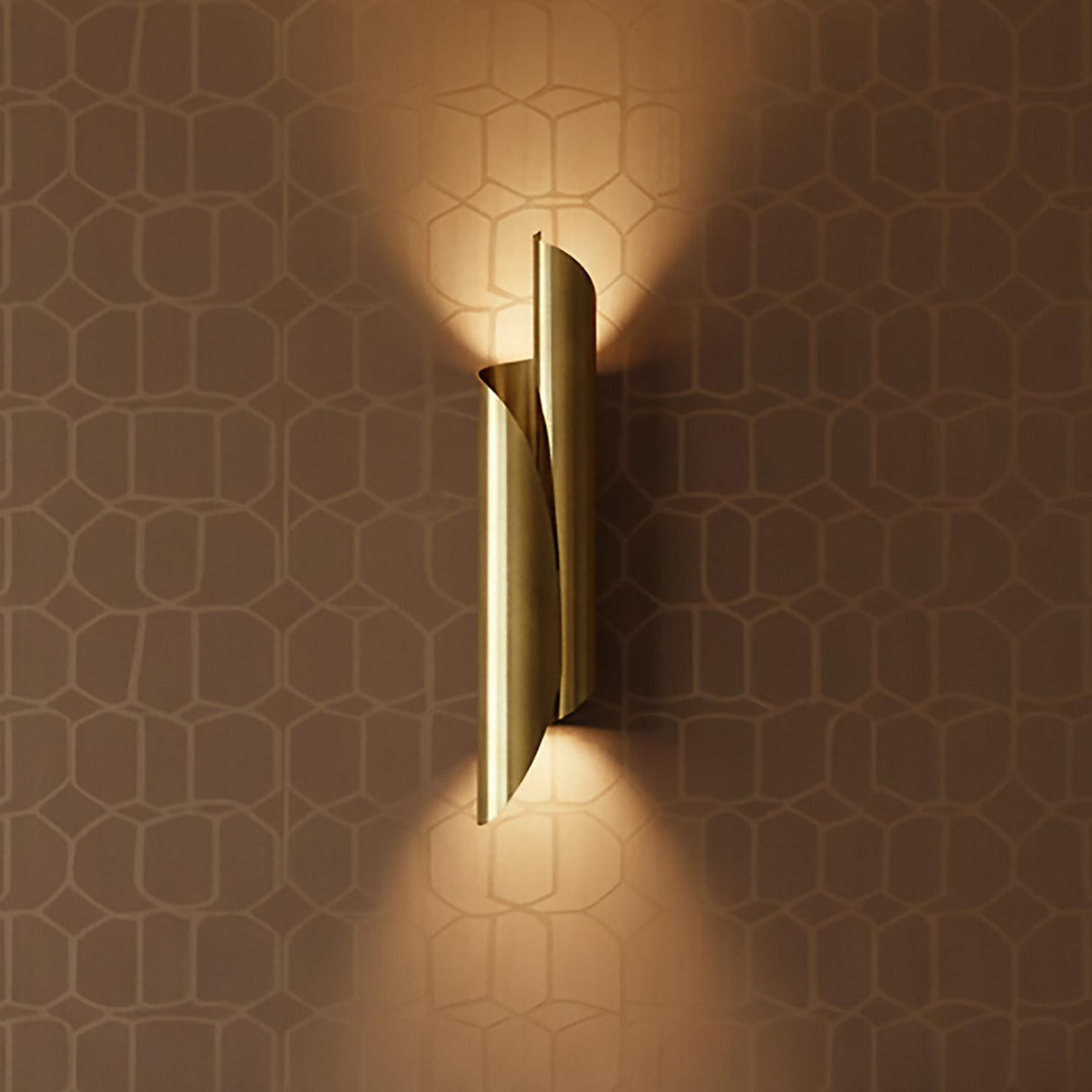 Isla Wrapped Wall Sconce 26", Vintage Brass