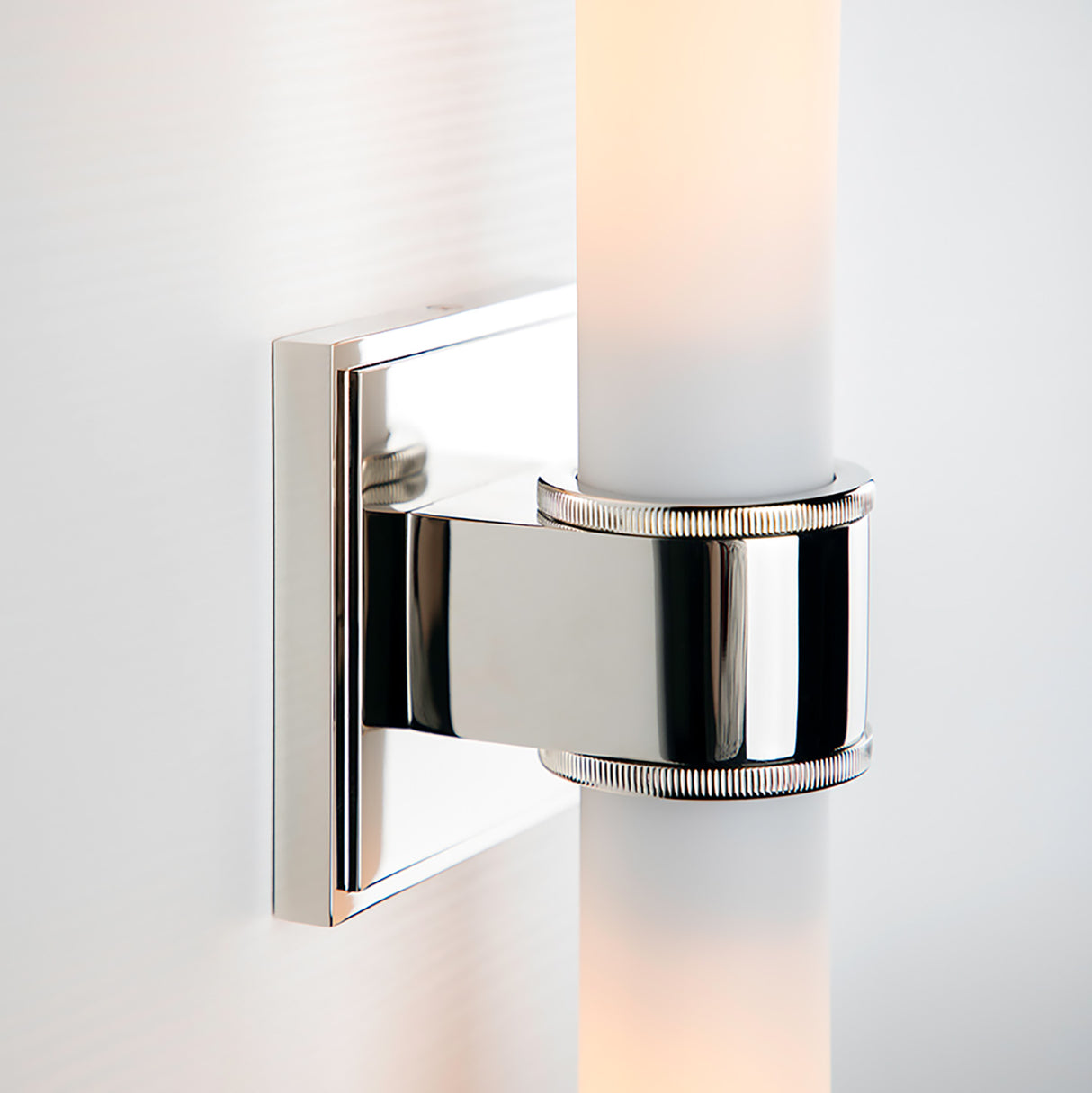 Griffin 2 Light Vanity 20", Polished Nickel
