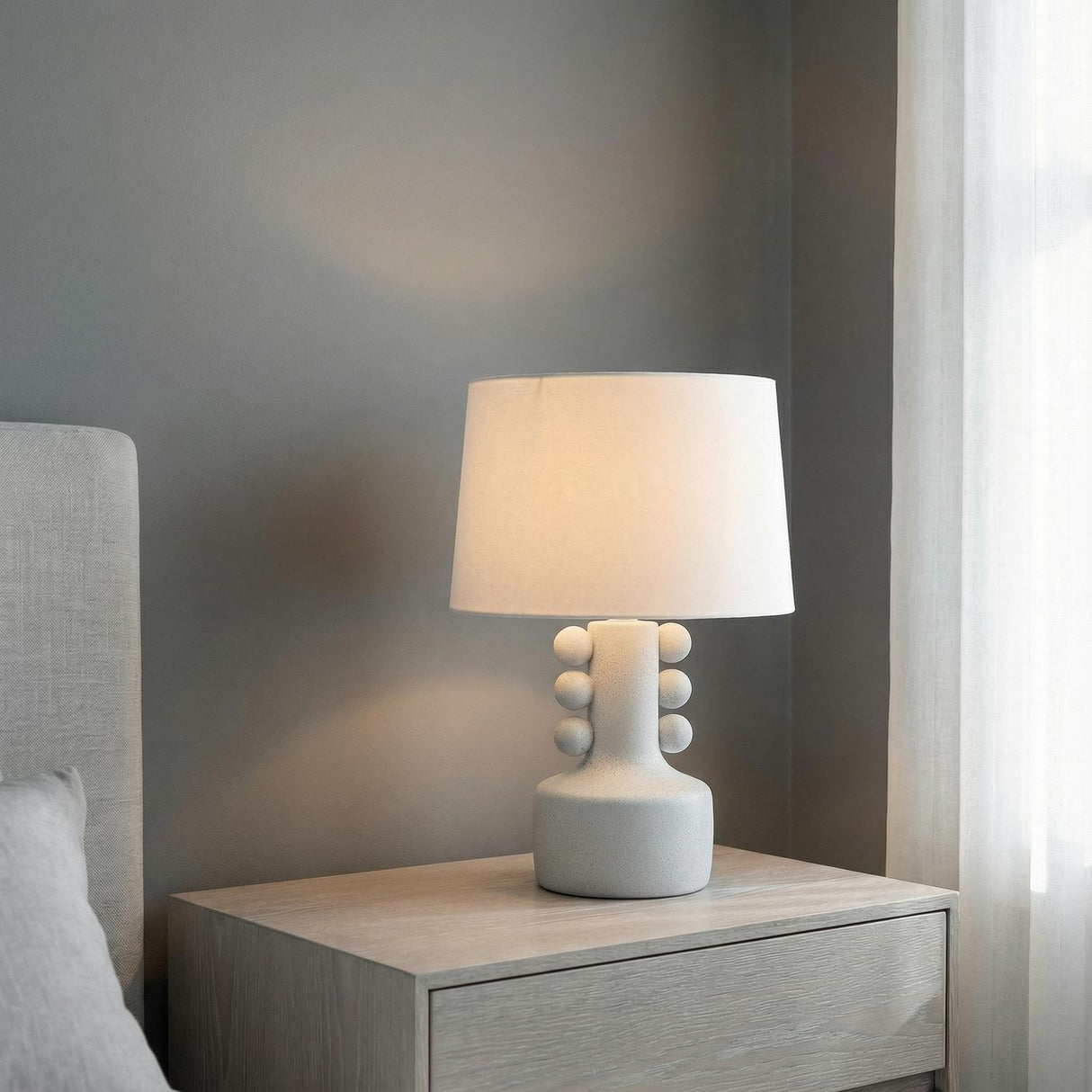 Mia Ceramic Table Lamp 21", Speckled White
