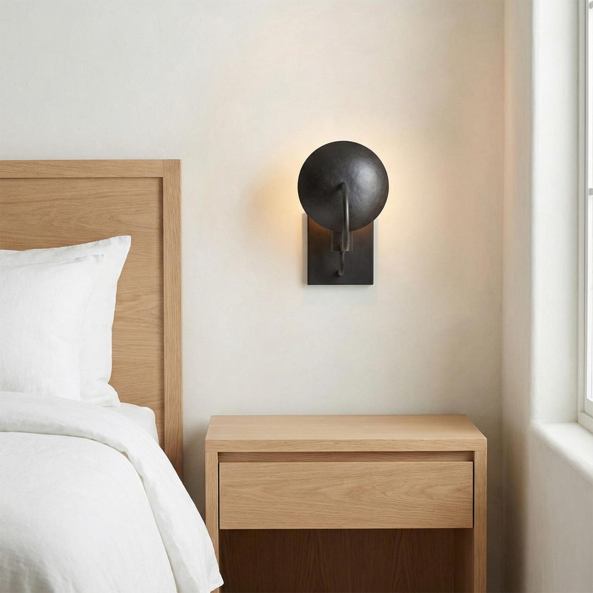 Arlen Wall Sconce 10", Aged Iron