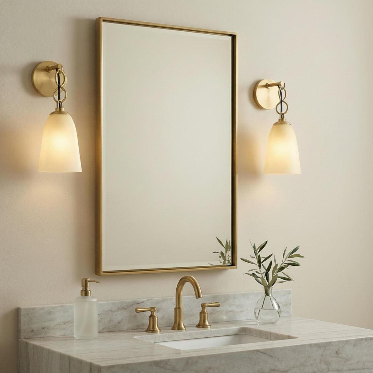 Bellport Wall Sconce 14", Aged Brass