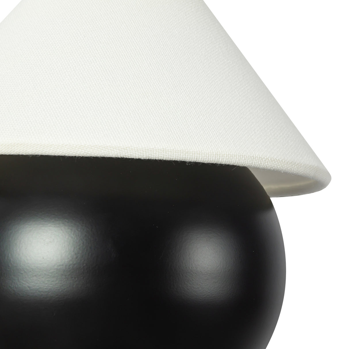 Yani LED Wall Sconce 9", Black