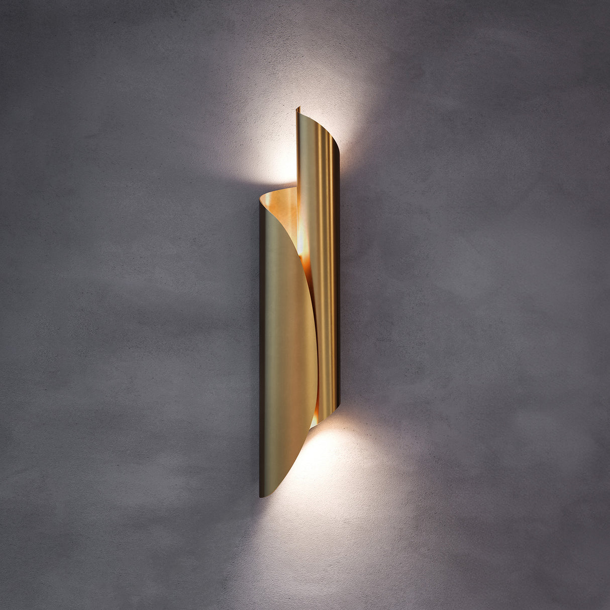 Isla Wrapped Wall Sconce 26", Vintage Brass