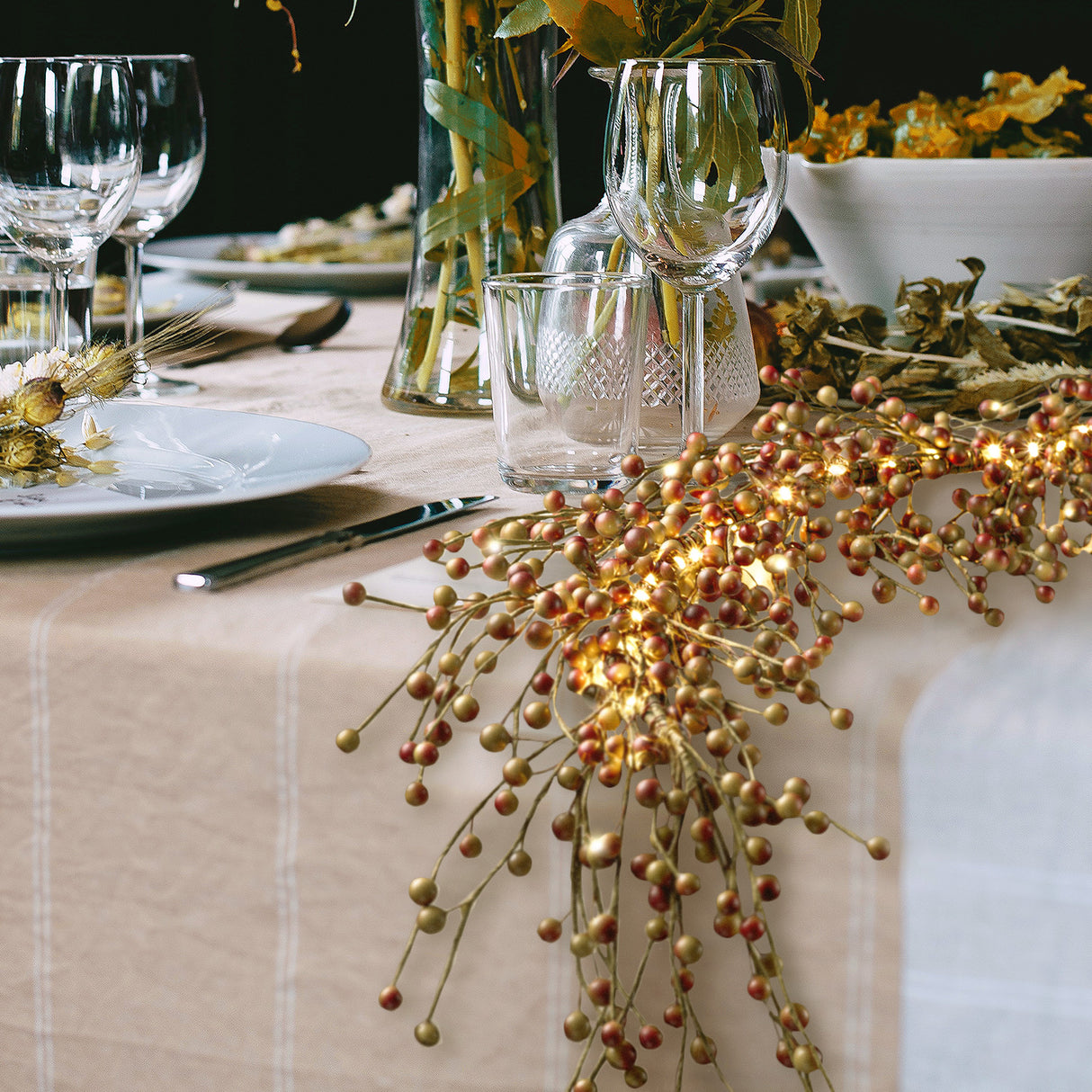 Green Cranberry Garland with 100 LEDs