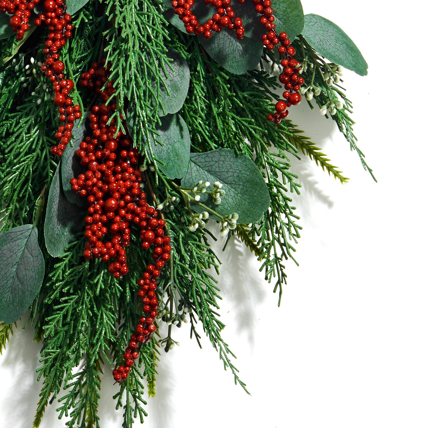 Winterberry and Greenery 18