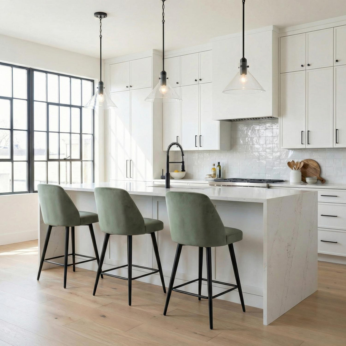 Nash Pendant 14”, Matte Black