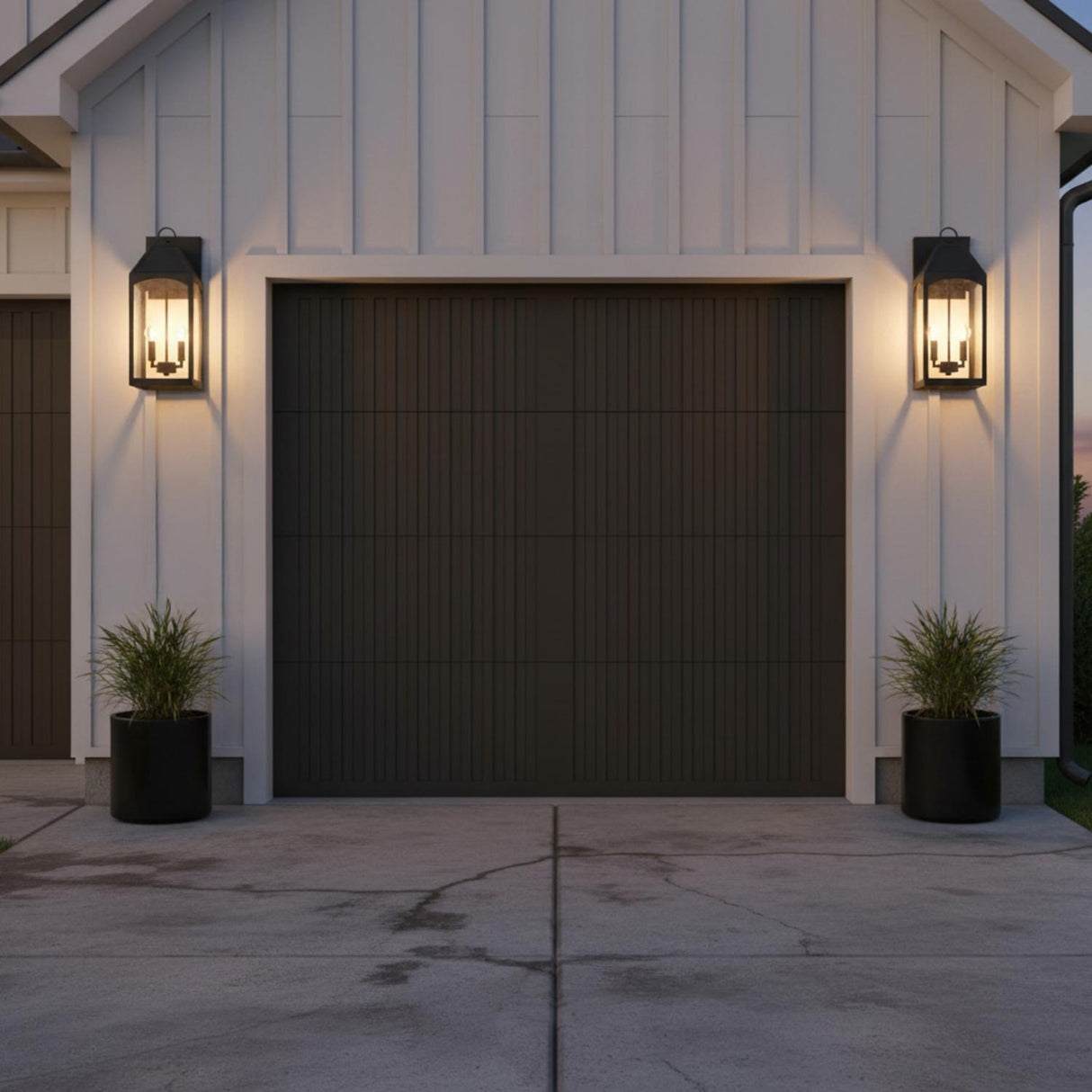 Chester Outdoor Wall Light, Medium 20" Black