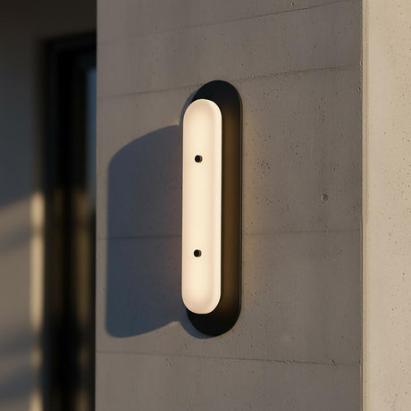 Vance LED Outdoor Wall Light 22", Black and Alabaster