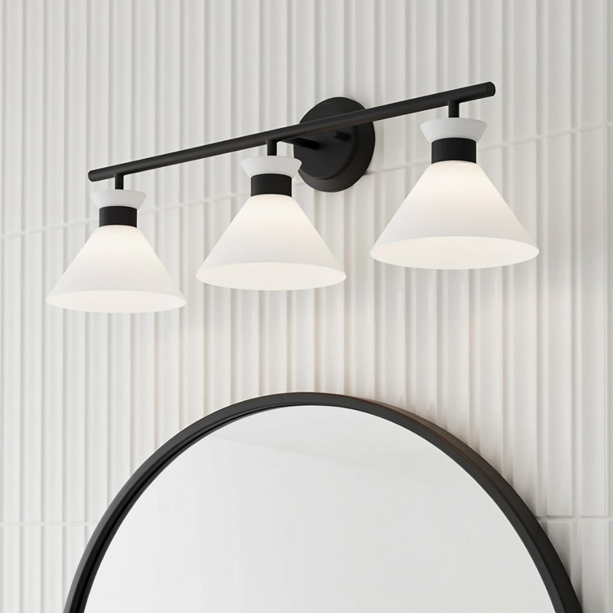 Issa 3 Light Vanity, Matte Black