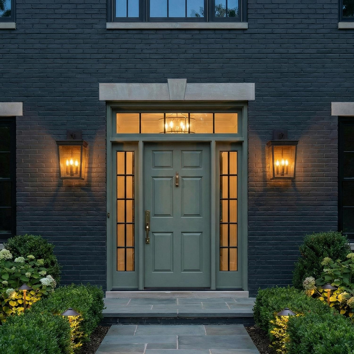 Radcliffe Outdoor Wall Light, Large 20", Old Bronze