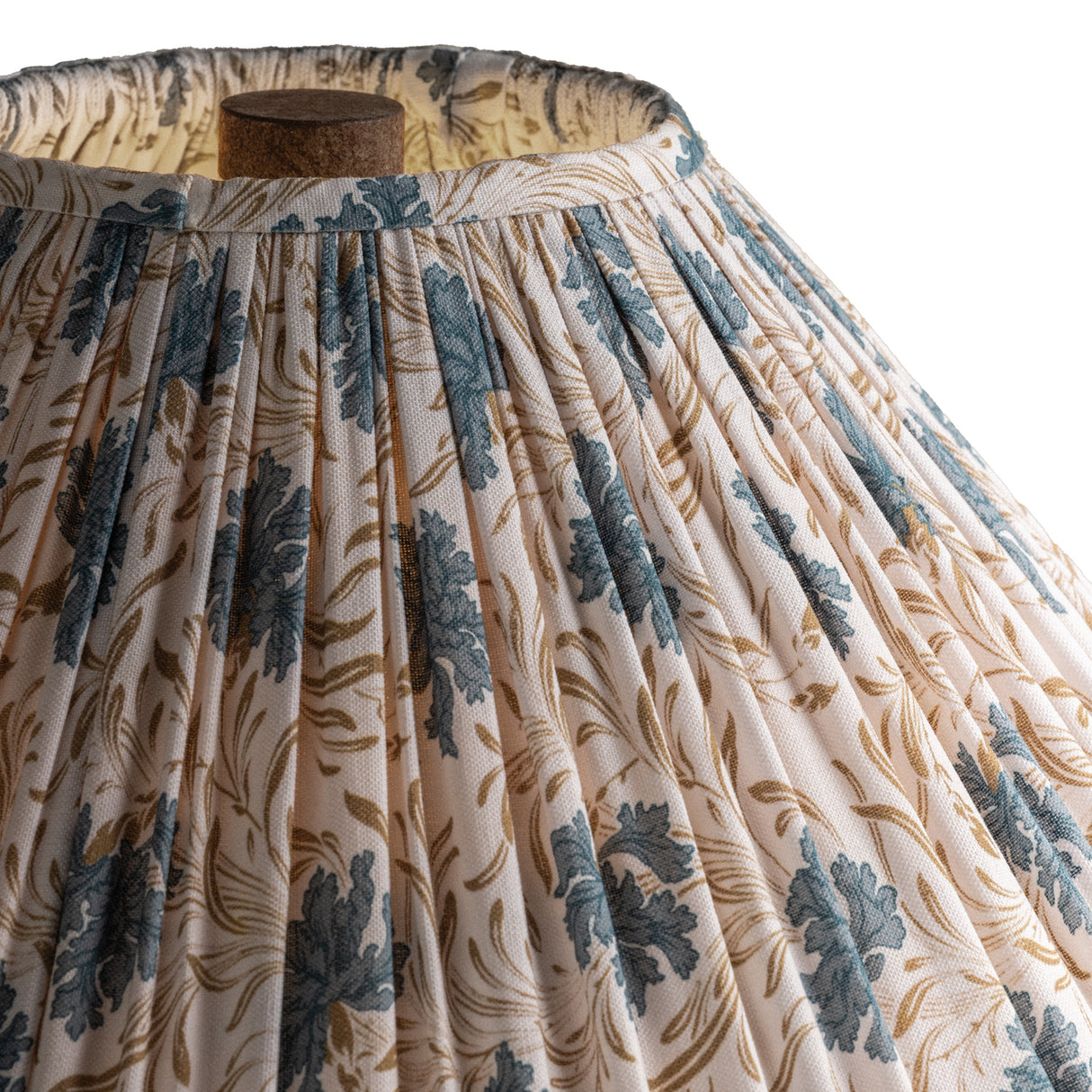 Welles Table Lamp 21", Rustic Brown with Slate Bloom Printed Shade